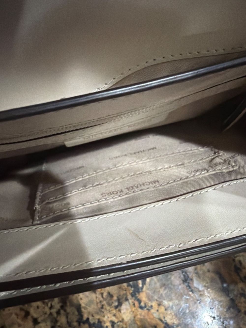 Michael Kors purse - Picture 4 of 4